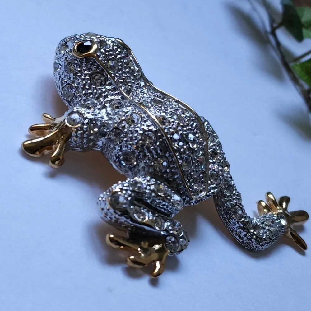 Large Statement Crystal Rhinestone Climbing Frog Brooch Pin